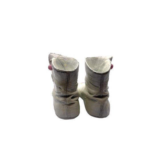 High Button Baby Shoes Decor, figurines - Picture 9 of 12